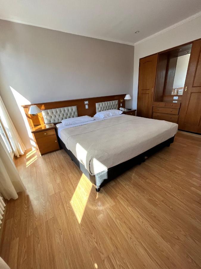 Bristol Hotel Buenos Aires Zewnętrze zdjęcie